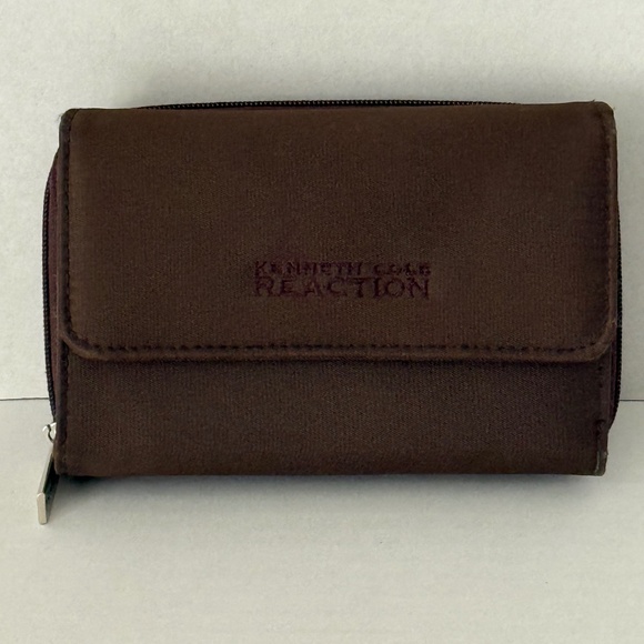 Kenneth Cole Reaction Women's Wallet - Picture 1 of 11